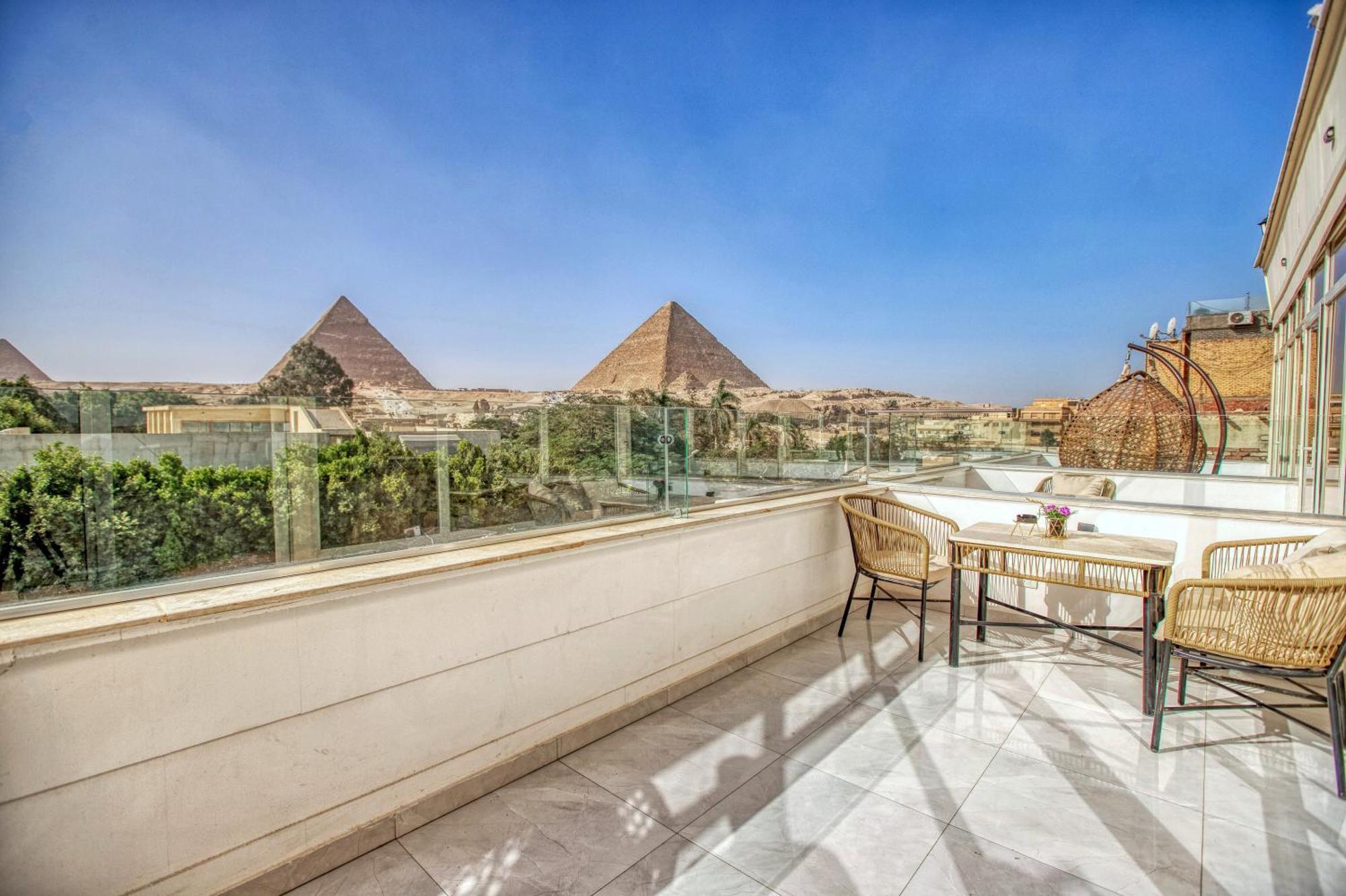 Papyrus Pyramids